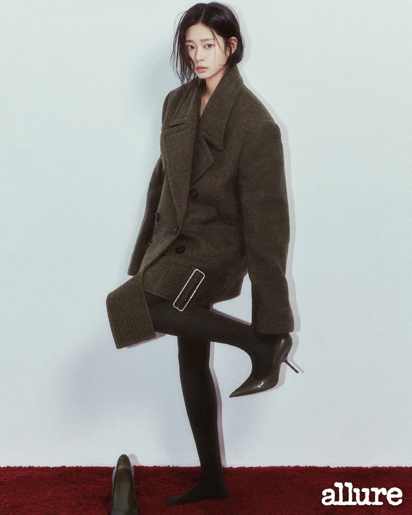 Kim Min Ju Allure November 2024
